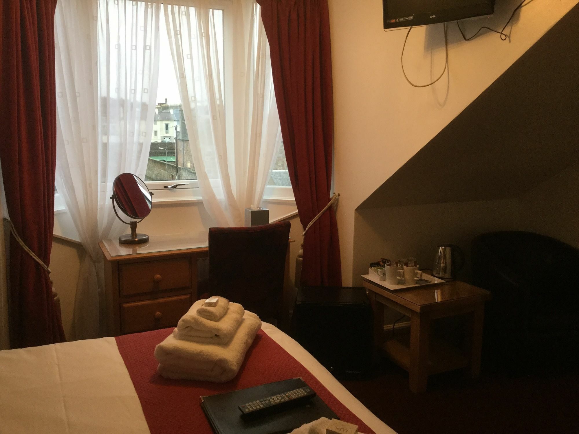 Bythesea Guest House Еър Екстериор снимка